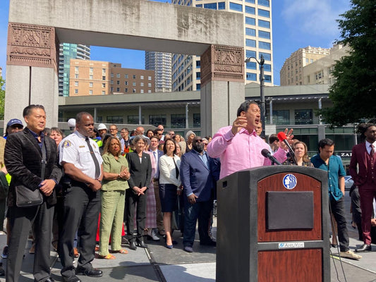 The HER GLOW CANDY SHOP Participated in Seattle Mayor's Press Event