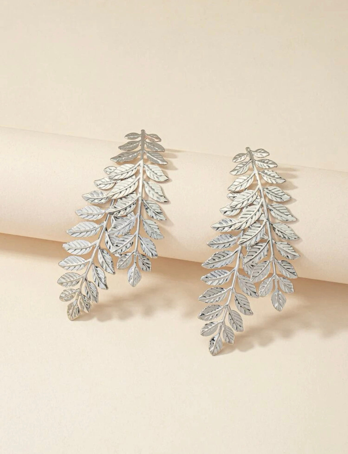 Statement Leaves
